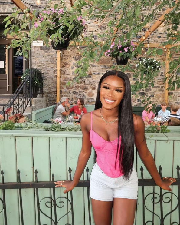 Image #48 from Malaik Gra